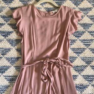 Flutter sleeve dress